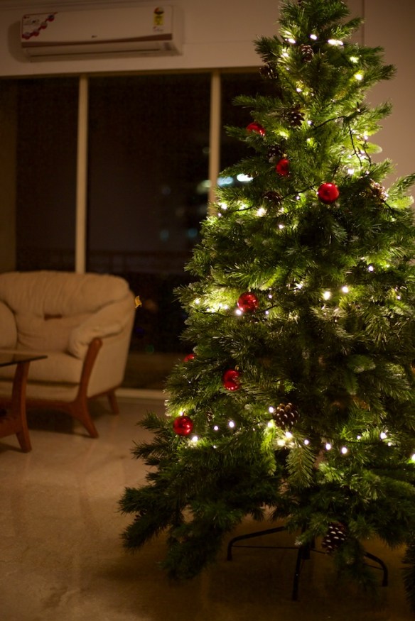 Juletreet, ferdig pyntet